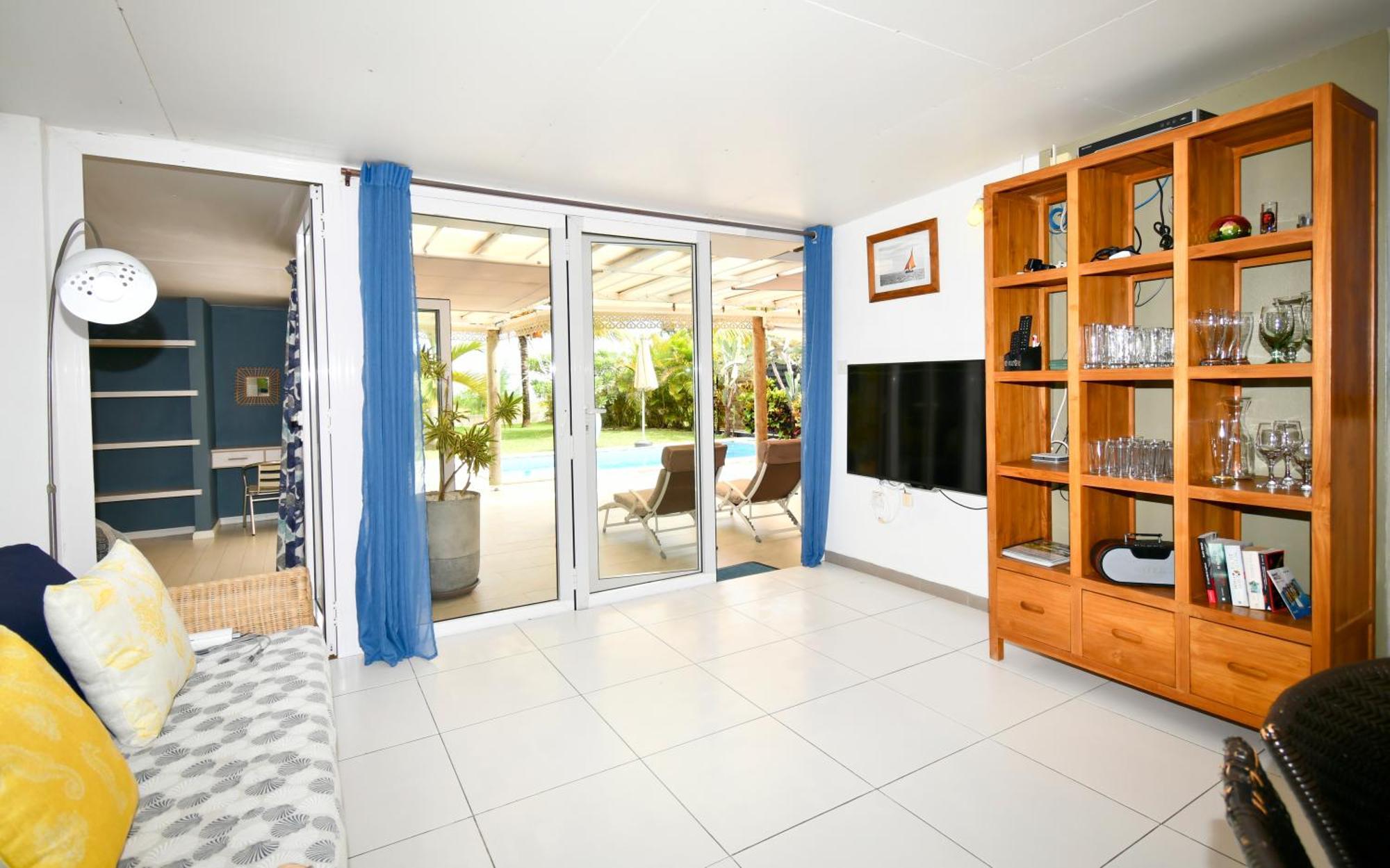 Chalet Kestrel With Pool On The Beach Riambel Exterior foto